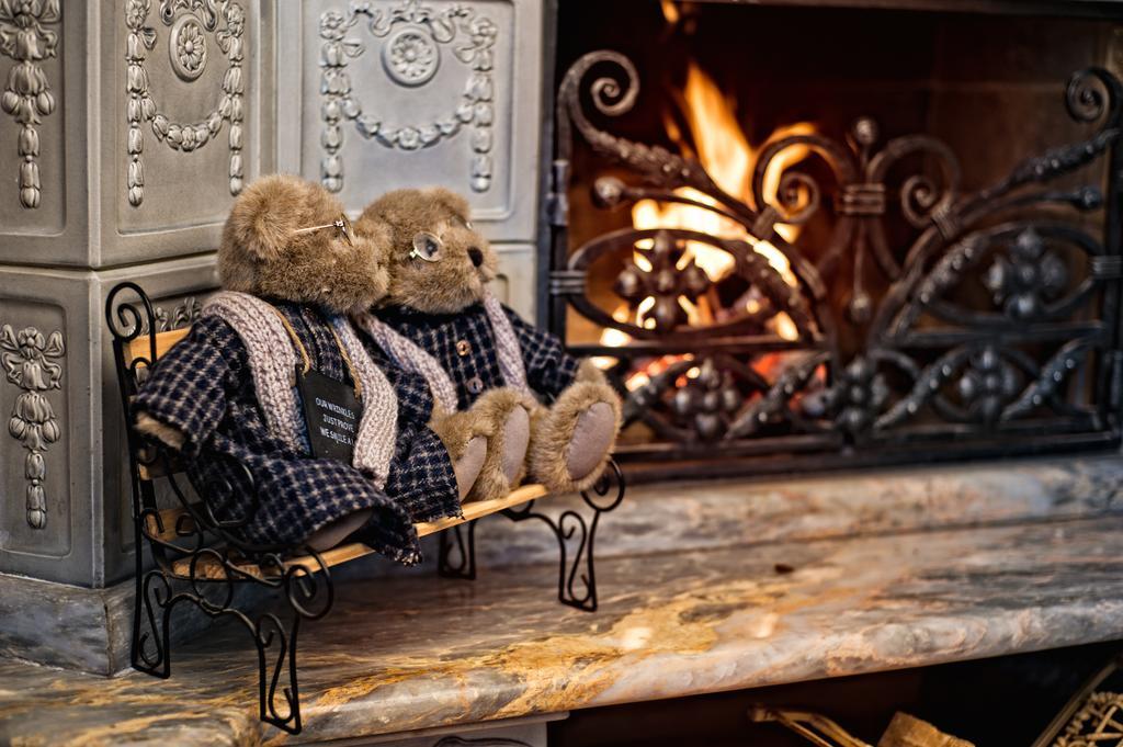 British Club Lviv Hotel Ngoại thất bức ảnh