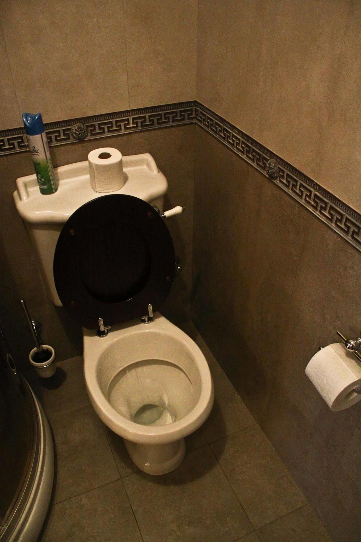 British Club Lviv Hotel Ngoại thất bức ảnh