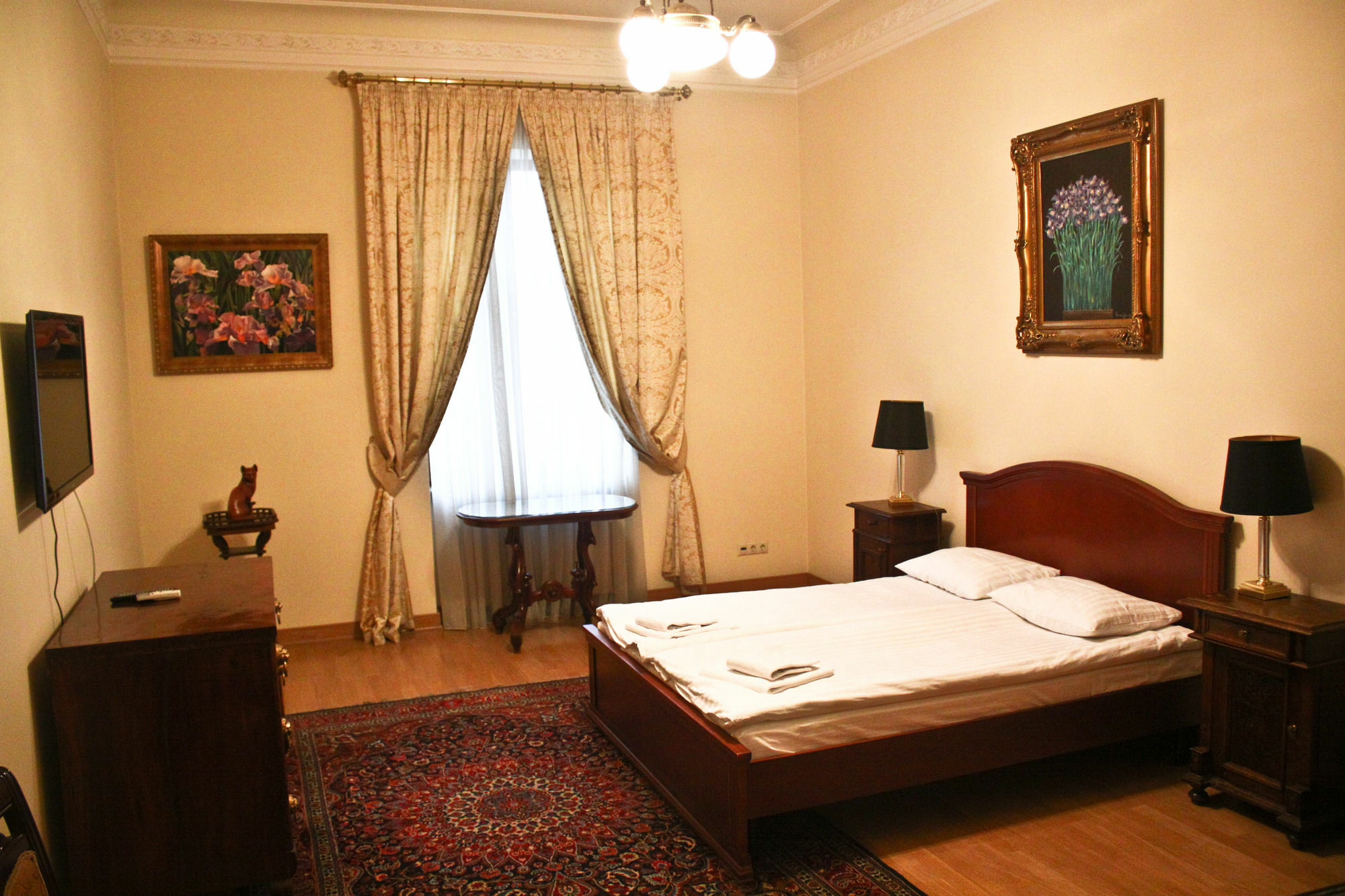 British Club Lviv Hotel Ngoại thất bức ảnh